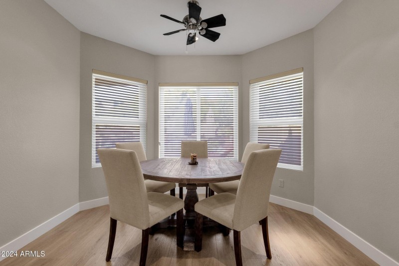 23-web-or-mls-15728-e-burro-dr