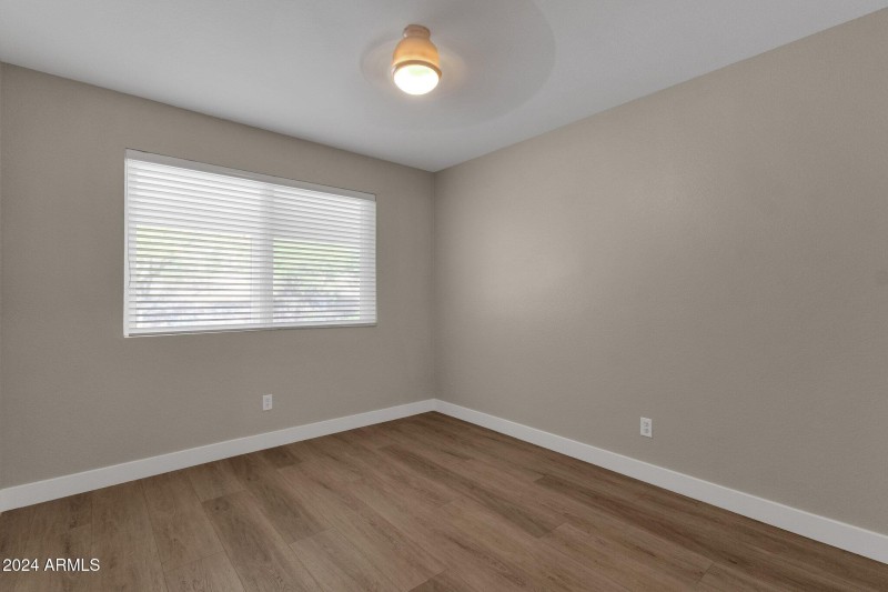 25-web-or-mls-15728-e-burro-dr