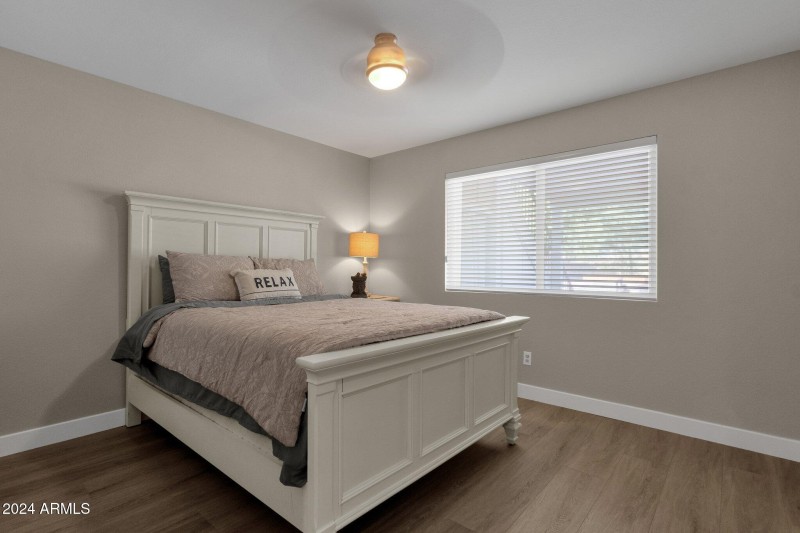 27-web-or-mls-15728-e-burro-dr