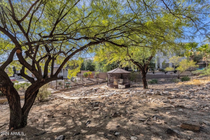 50-web-or-mls-15728-e-burro-dr
