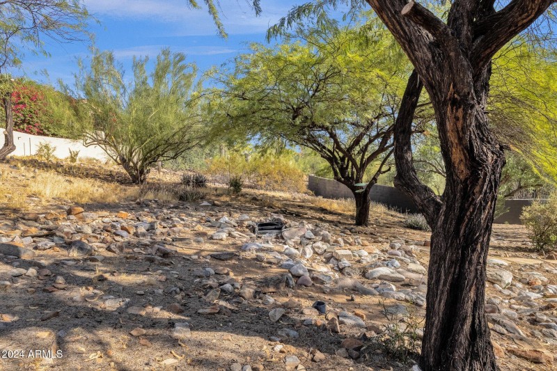 51-web-or-mls-15728-e-burro-dr
