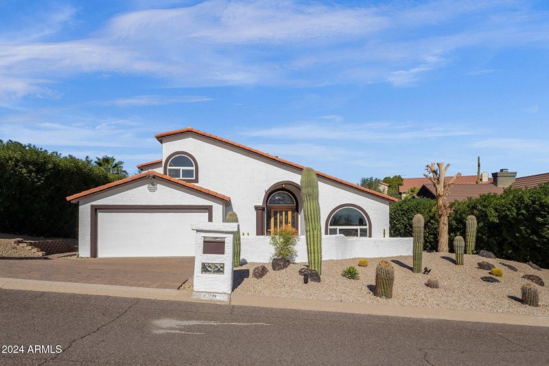 2-web-or-mls-15728-e-burro-dr