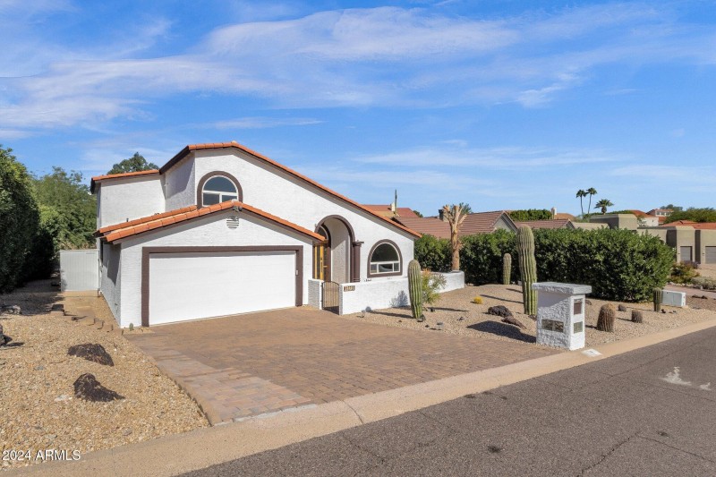 3-web-or-mls-15728-e-burro-dr