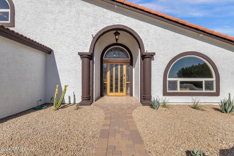 6-web-or-mls-15728-e-burro-dr