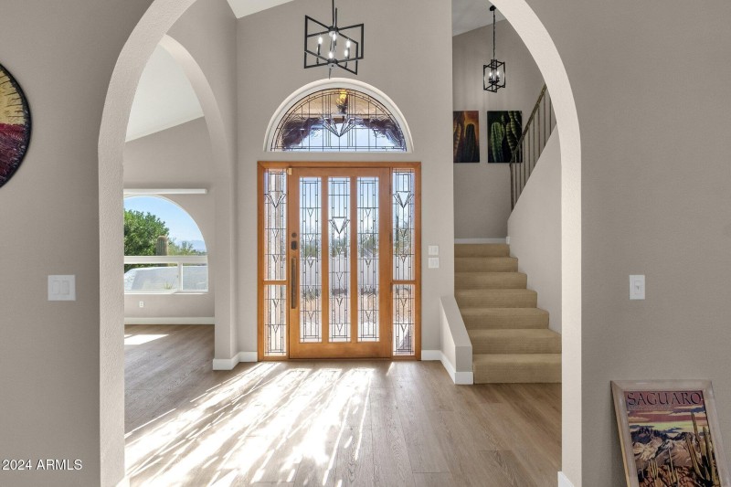 7-web-or-mls-15728-e-burro-dr