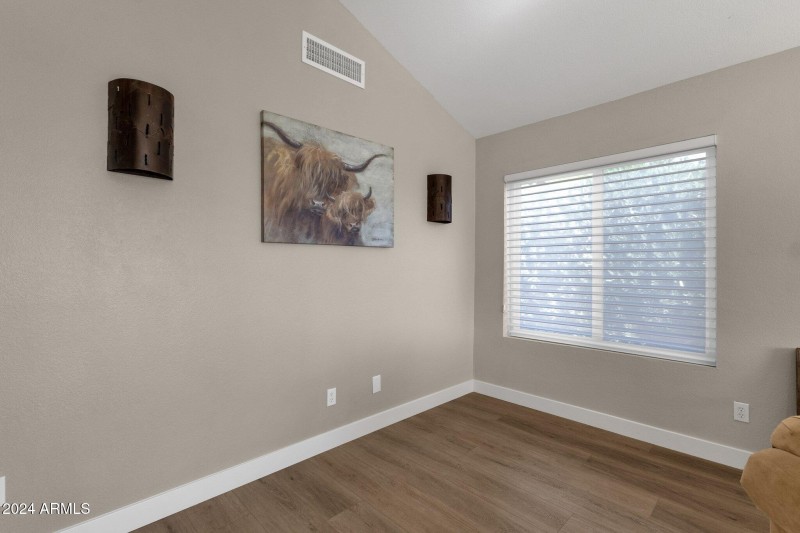 12-web-or-mls-15728-e-burro-dr