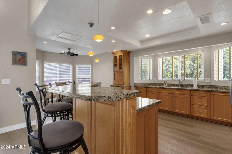 17-web-or-mls-15728-e-burro-dr