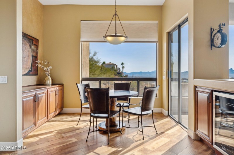 Breakfast Nook