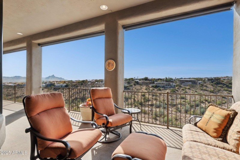 Overlooking the Arroyo