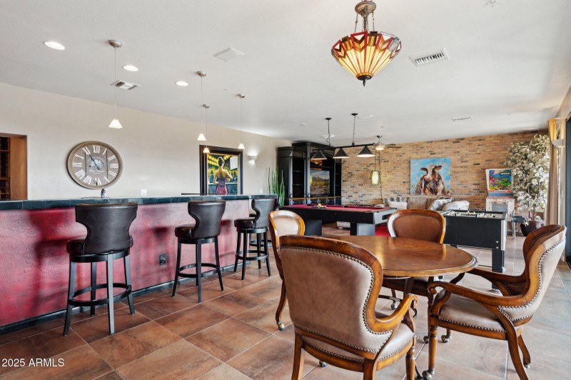 Perfect Party Space