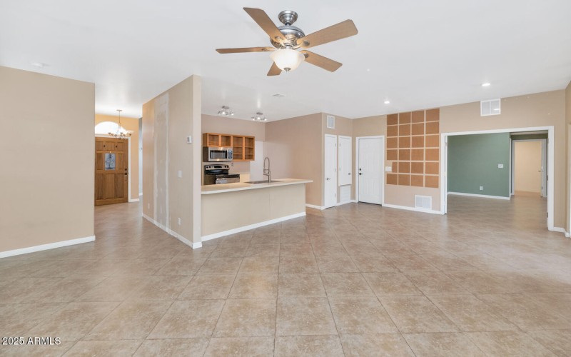 17309 E Rosita Dr-large-006-013-17309 E