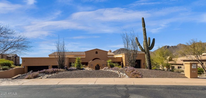 2-web-or-mls-14675-e-paradise-dr