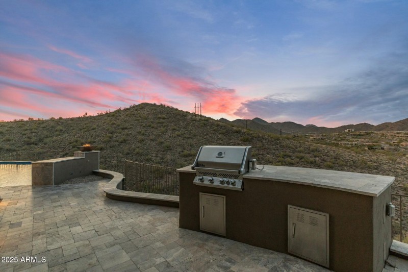 Built-In BBQ