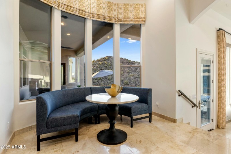 Kitchen Banquette