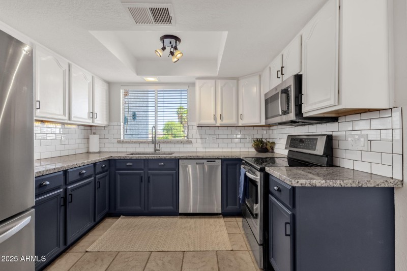 17-web-or-mls-16920-e-deerskin-dr