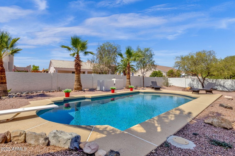 39-web-or-mls-16920-e-deerskin-dr