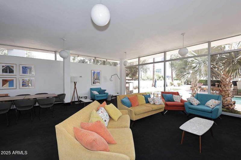 Community Lounge Room2