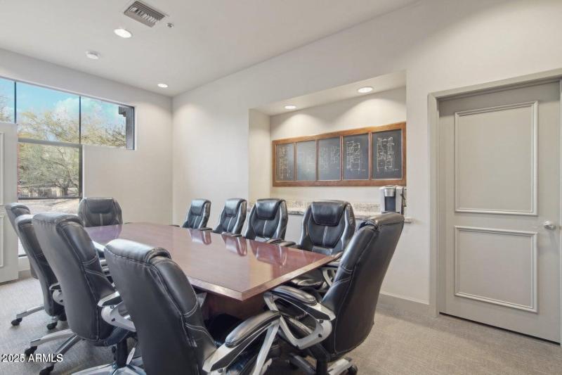 25150 Windy Walk Club photo