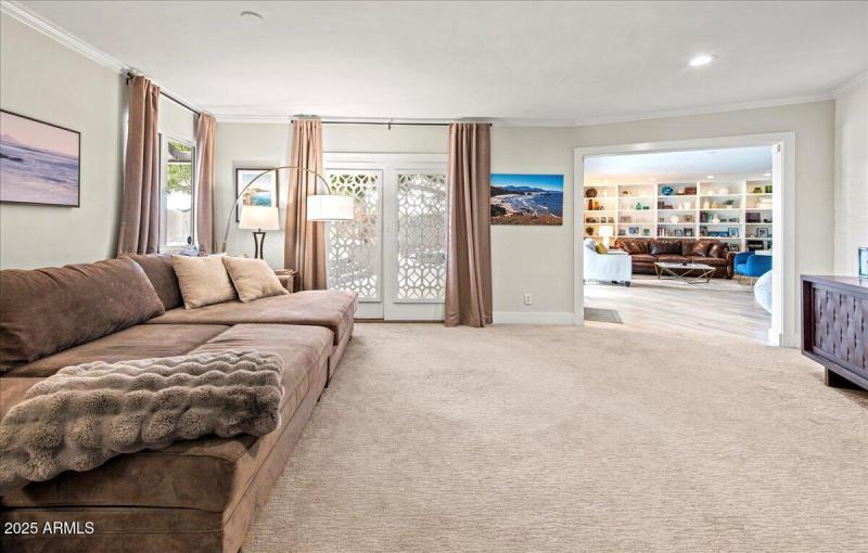 19-4721 E Calle Redonda 19