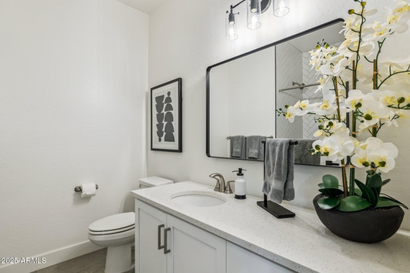 24-web-or-mls-16710-e-trevino-dr