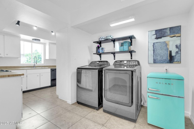 6447 S Snead DR, Sun Lakes