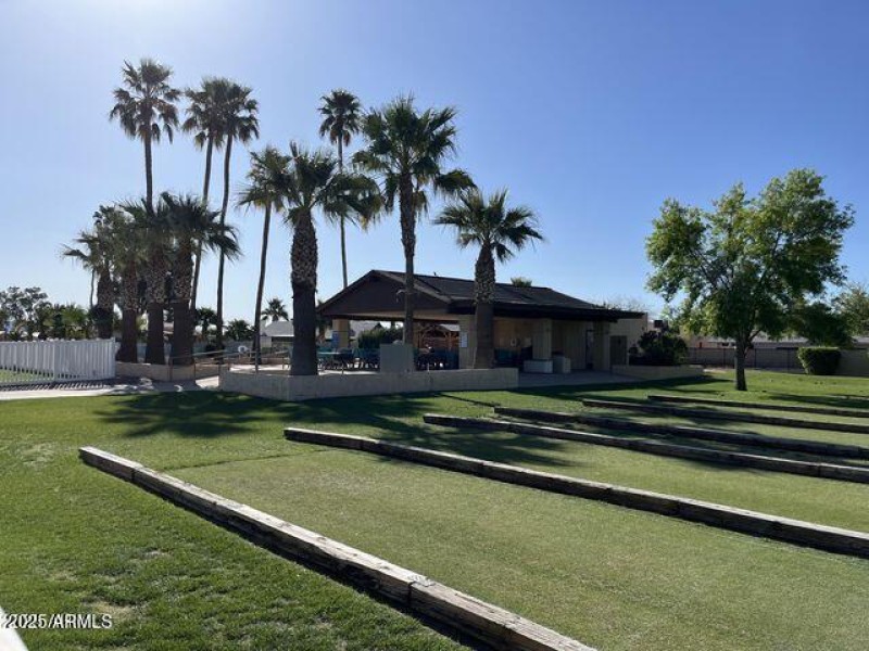 6447 S Snead DR, Sun Lakes