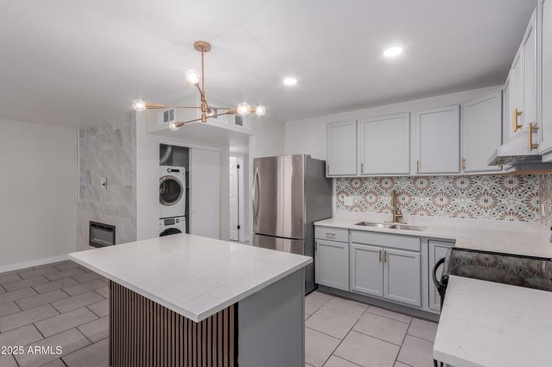 68cc1c_09 Cave Creek