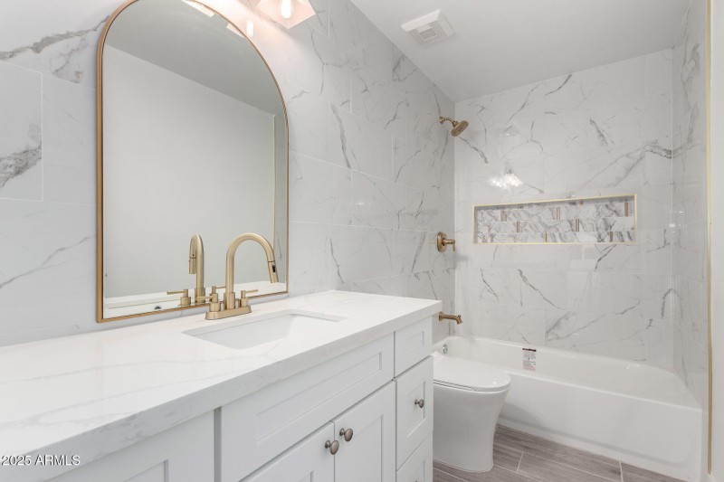 Main house guest bathroom