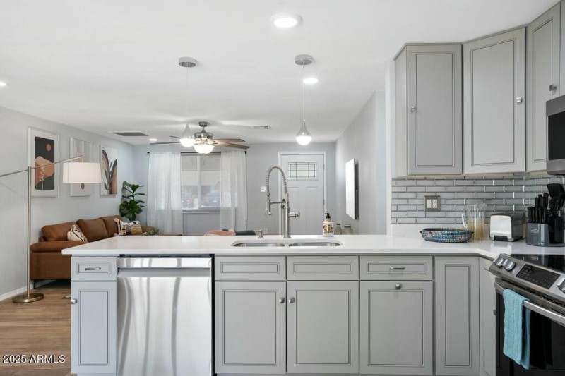 3455_E_Sharon_Dr_DSC01694_20-06-22_07_13