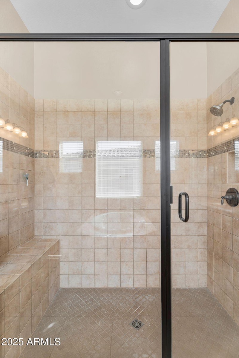 27-web-or-mls-1150 E Via Sicilia-22