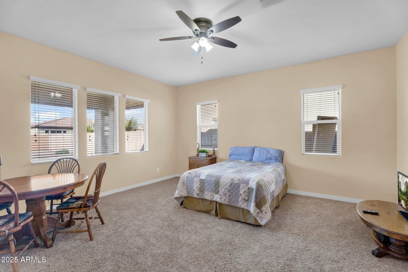 31-web-or-mls-1150 E Via Sicilia-25