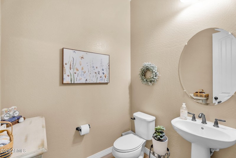 38-web-or-mls-1150 E Via Sicilia-27