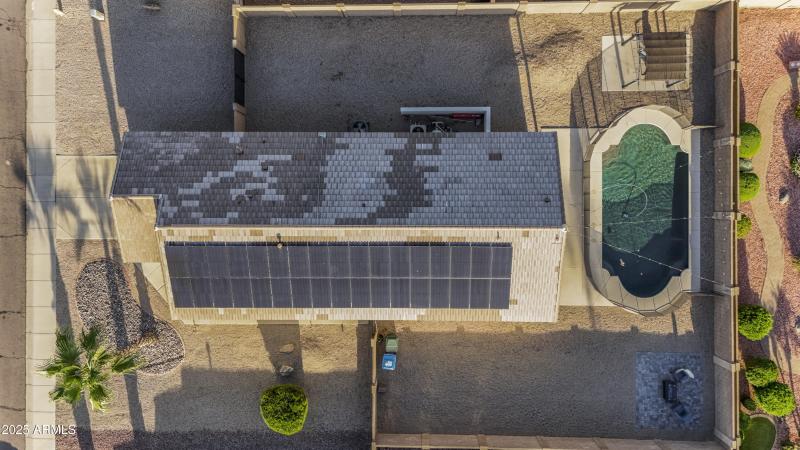 Large yard and side yards