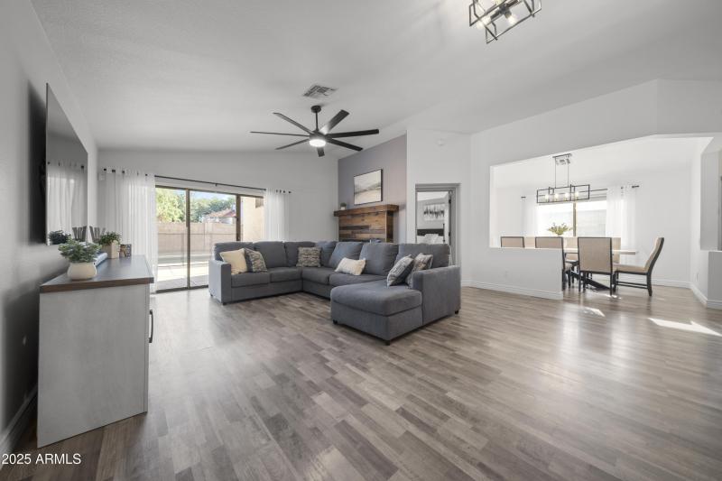 Spacious Living room