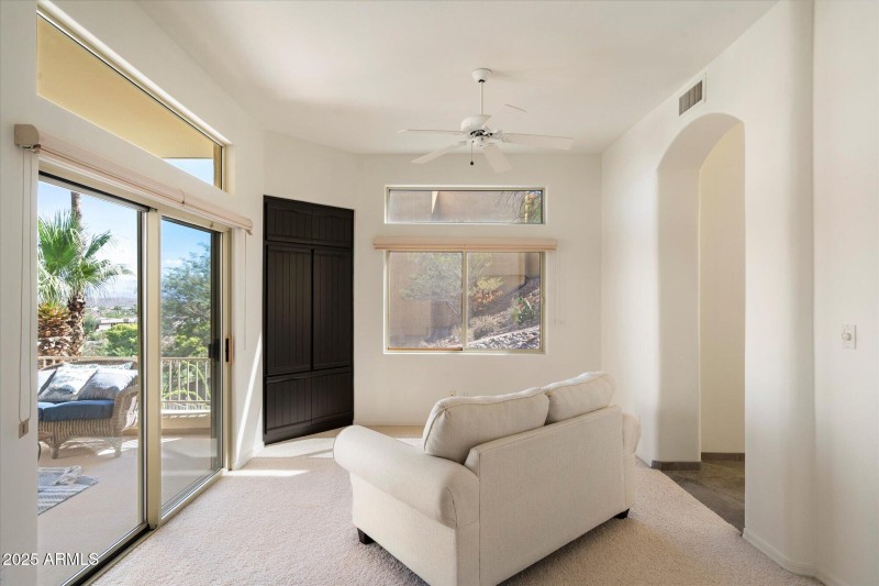 Primary Suite Sitting Area