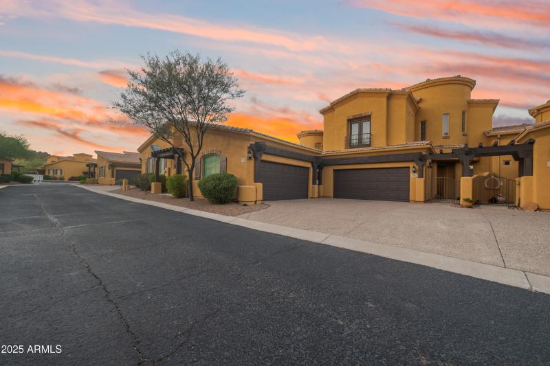 5370-S-Desert-Dawn-Dr-Unit-72-4