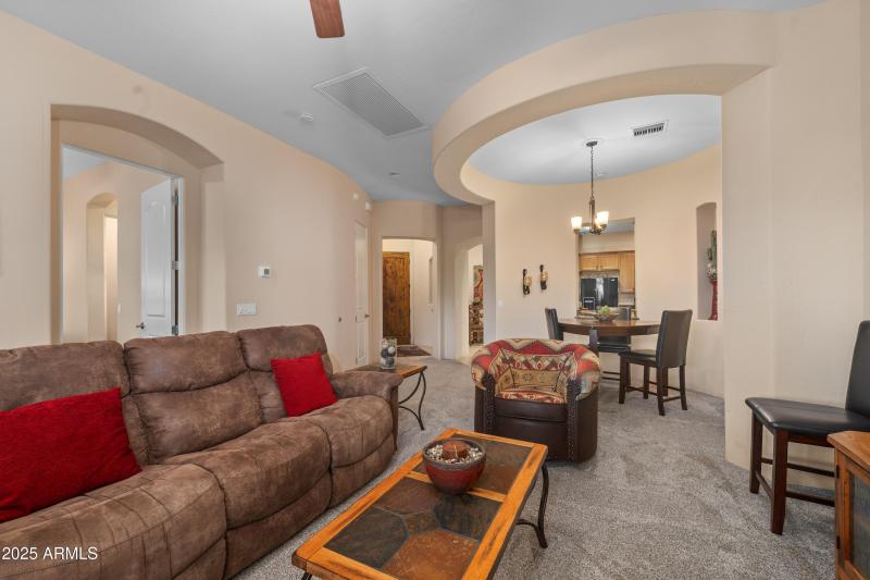 5370-S-Desert-Dawn-Dr-Unit-72-18