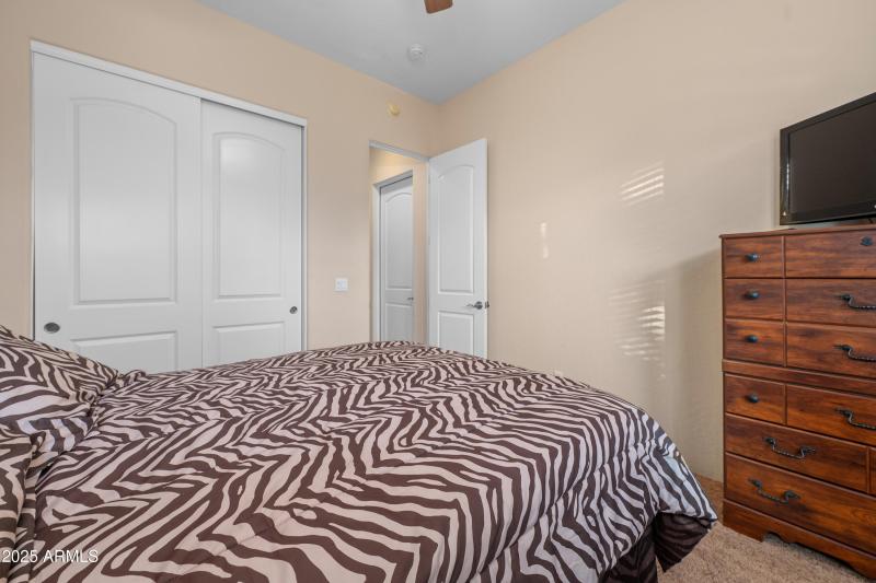 5370-S-Desert-Dawn-Dr-Unit-72-39