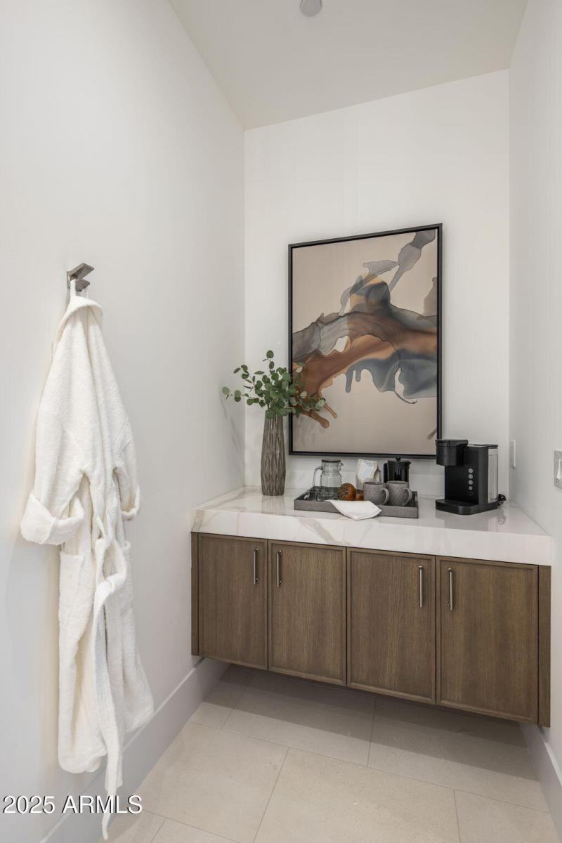 6-web-or-mls-D46A8257