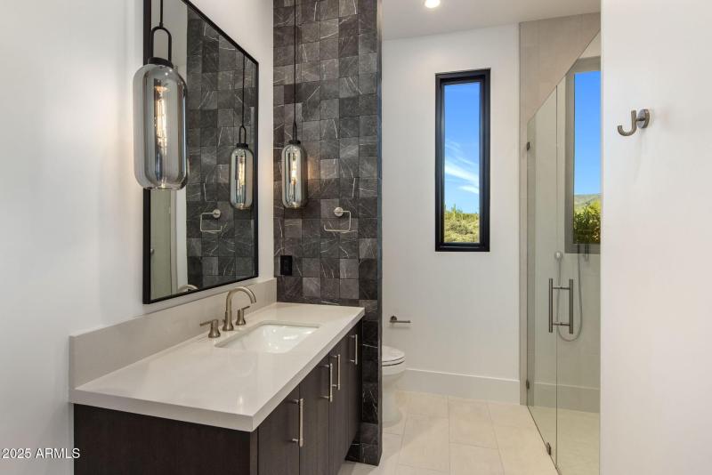 21-web-or-mls-D46A8754 copy