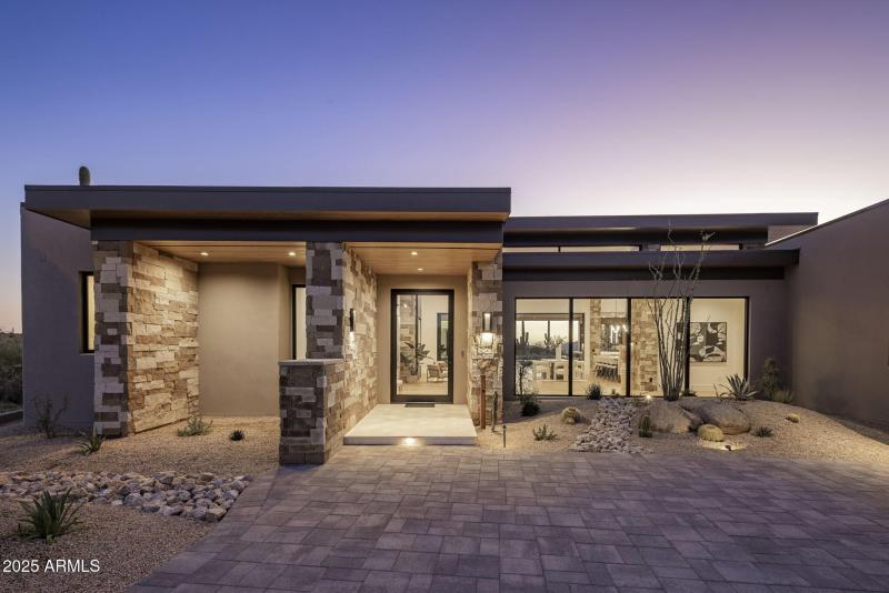 57-web-or-mls-D46A9040