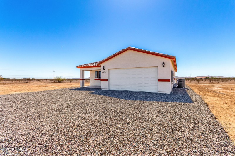 42761 W INDIANOLA AVE, Tonopah, AZ 85354