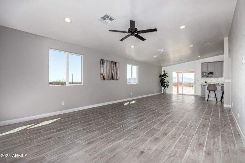 42761 W INDIANOLA AVE, Tonopah, AZ 85354