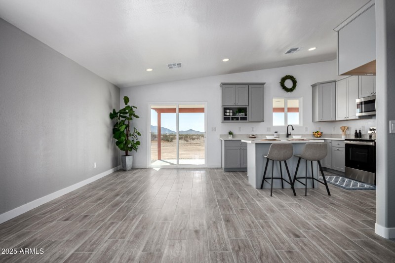 42761 W INDIANOLA AVE, Tonopah, AZ 85354