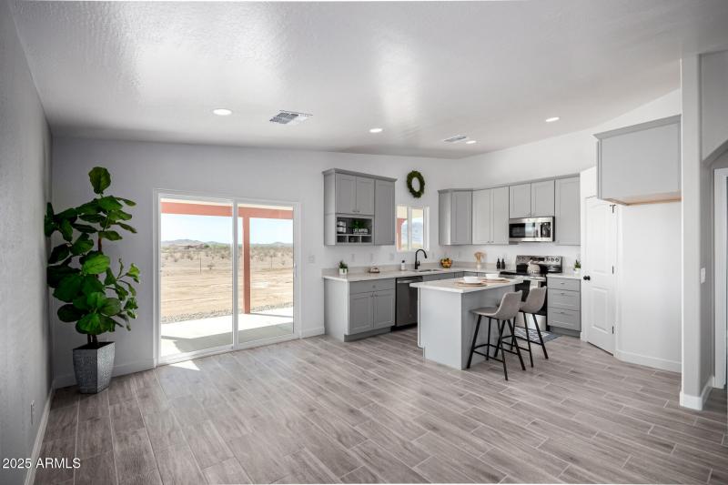 42761 W INDIANOLA AVE, Tonopah, AZ 85354