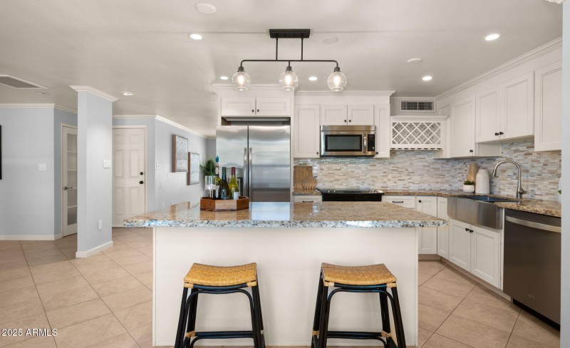 14-web-or-mls-Great Room7