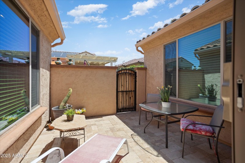 22-26725 W Marco Polo Rd