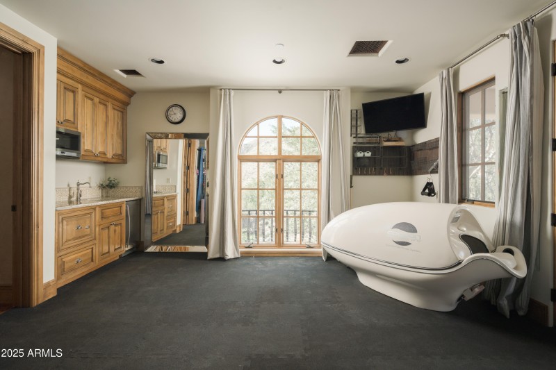 Studio / Gym Kitchenette