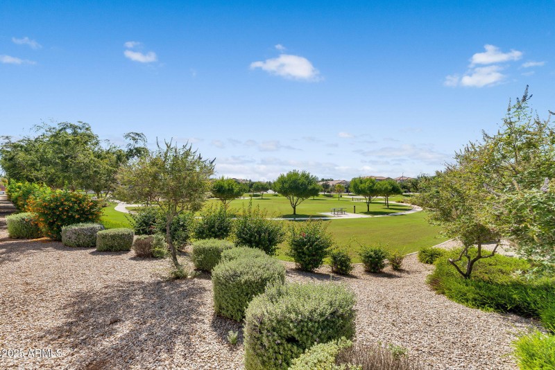 76-web-or-mls-Notting Hill-79