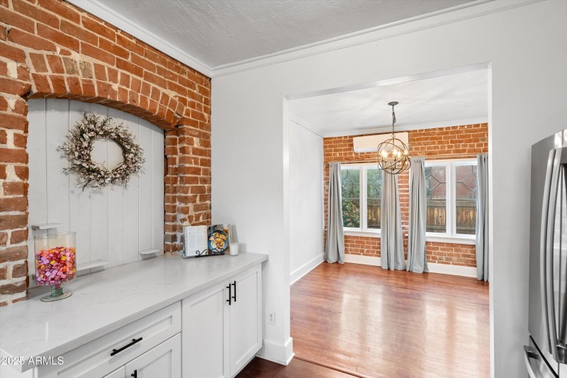 17-Kitchen to Dining